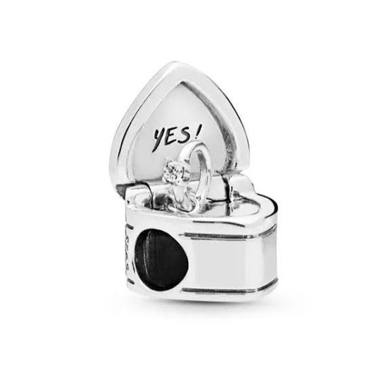 charm anillo de compromiso