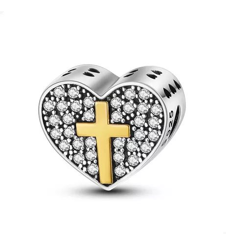 charm p corazon con cruz