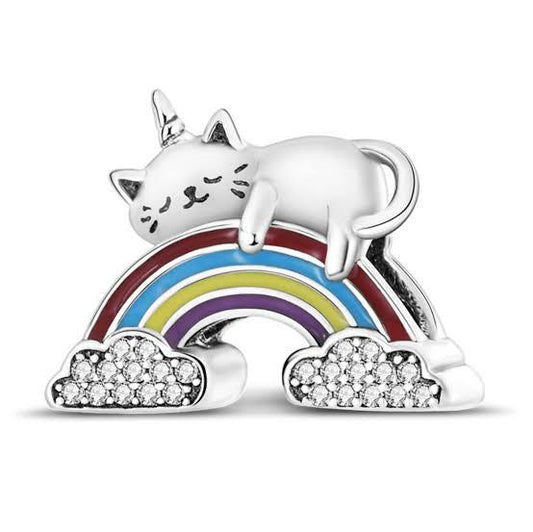 charm p arcoiris gato